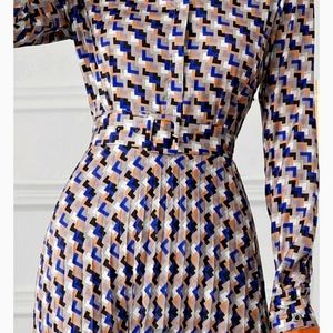 Geometric, pleated A-line, belted dress sz M
